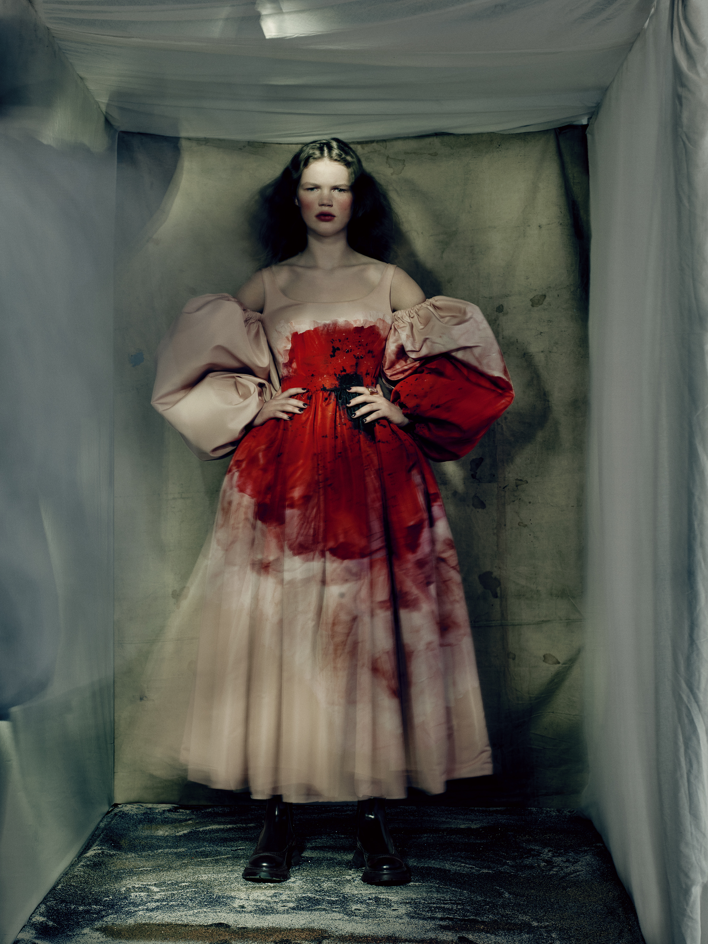 Paolo Roversi Monograph (Thames & Hudson)© Paolo Roversi.