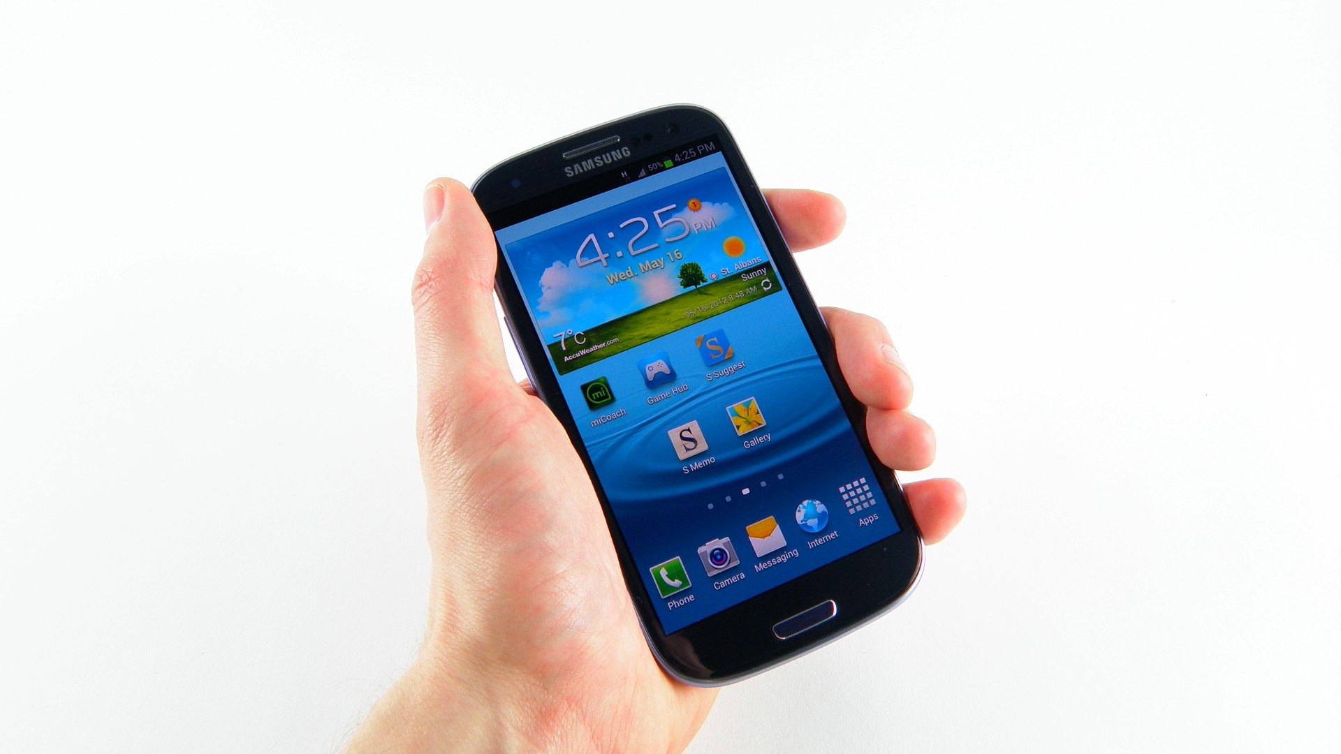 S3 Samsung Galaxy là chiếc điện thoại thông minh hoàn hảo cho bạn liên lạc và gọi thoải mái. Với thiết kế nhỏ gọn, cấu hình mạnh mẽ, camera chất lượng, đây là lựa chọn thông minh cho cuộc sống bận rộn của bạn.