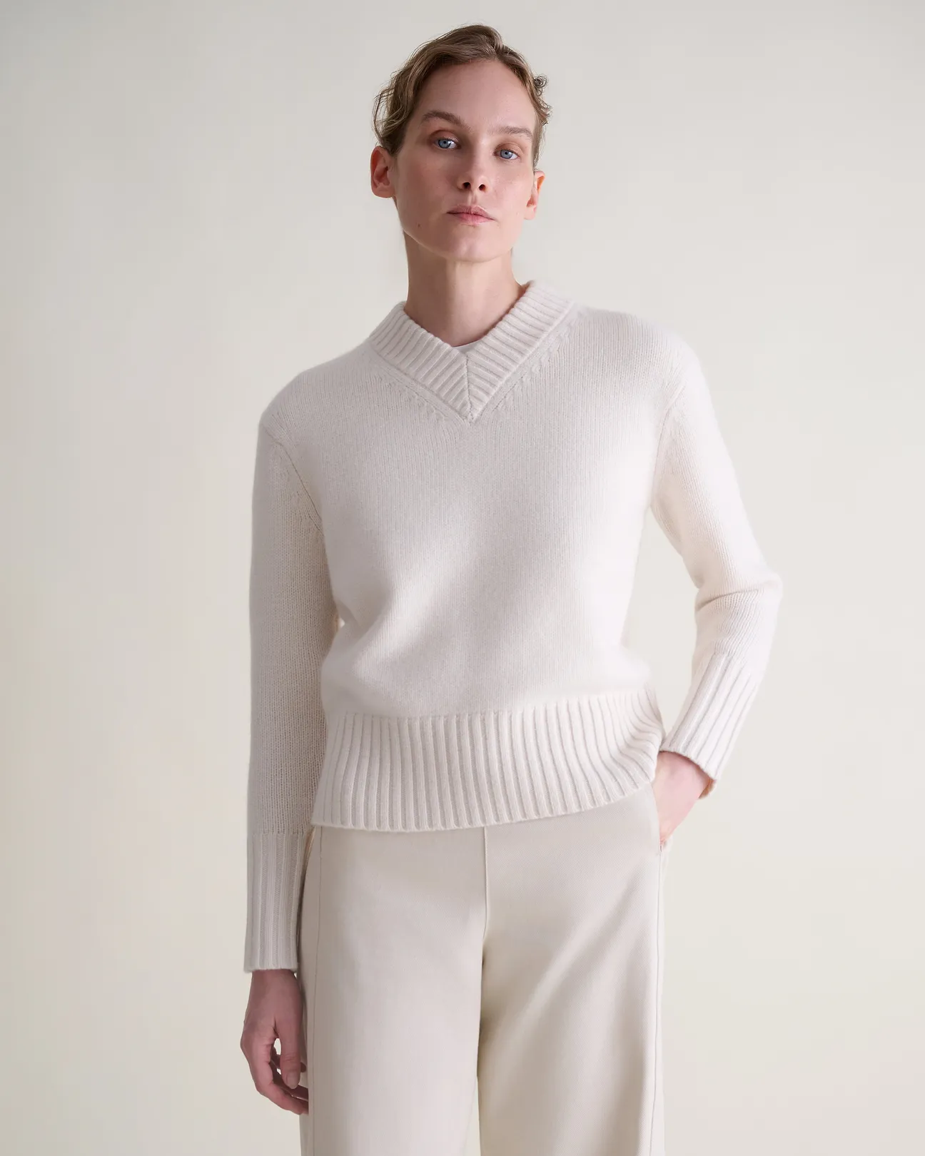 Rise &amp;amp; Fall, Women's Wool V-Neck Jumper - Buttermilk - Xs / Buttermilk