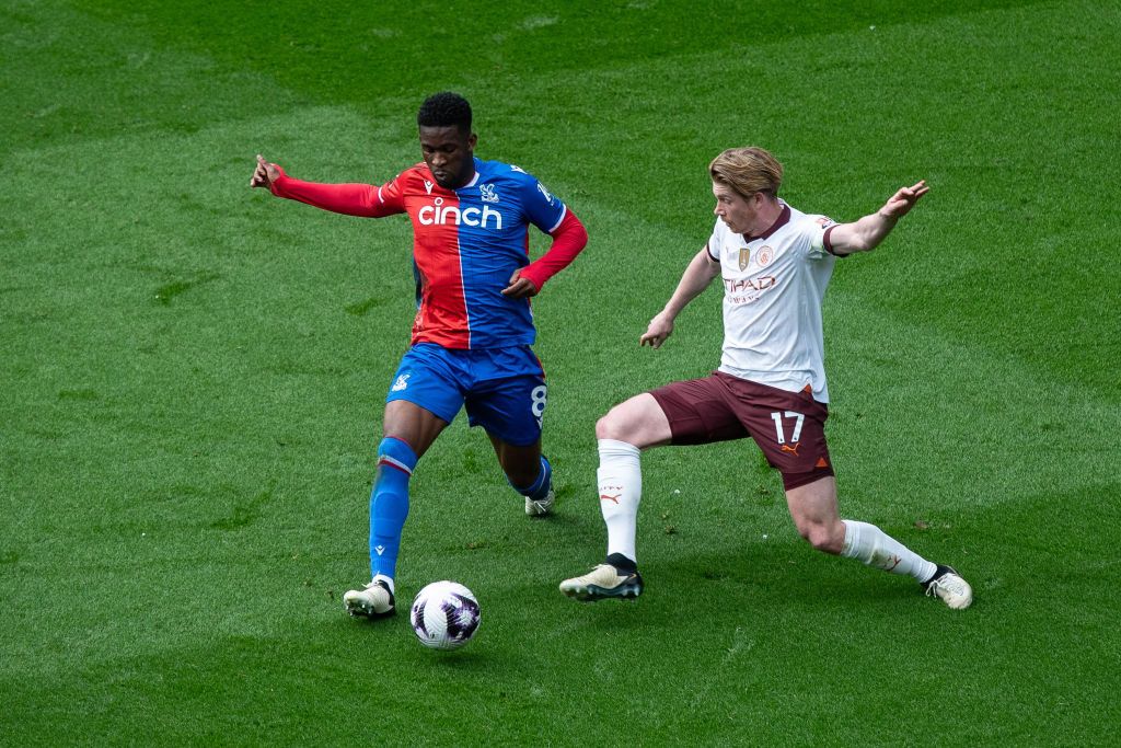 Jefferson Lerma of Crystal Palace and Kevin De Bruyne of Manchester City in action during the Premier League match between Crystal Palace and Manchester City at Selhurst Park on April 6, 2024.