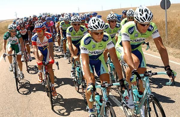 The Liquigas team controlling affairs for Di Luca.