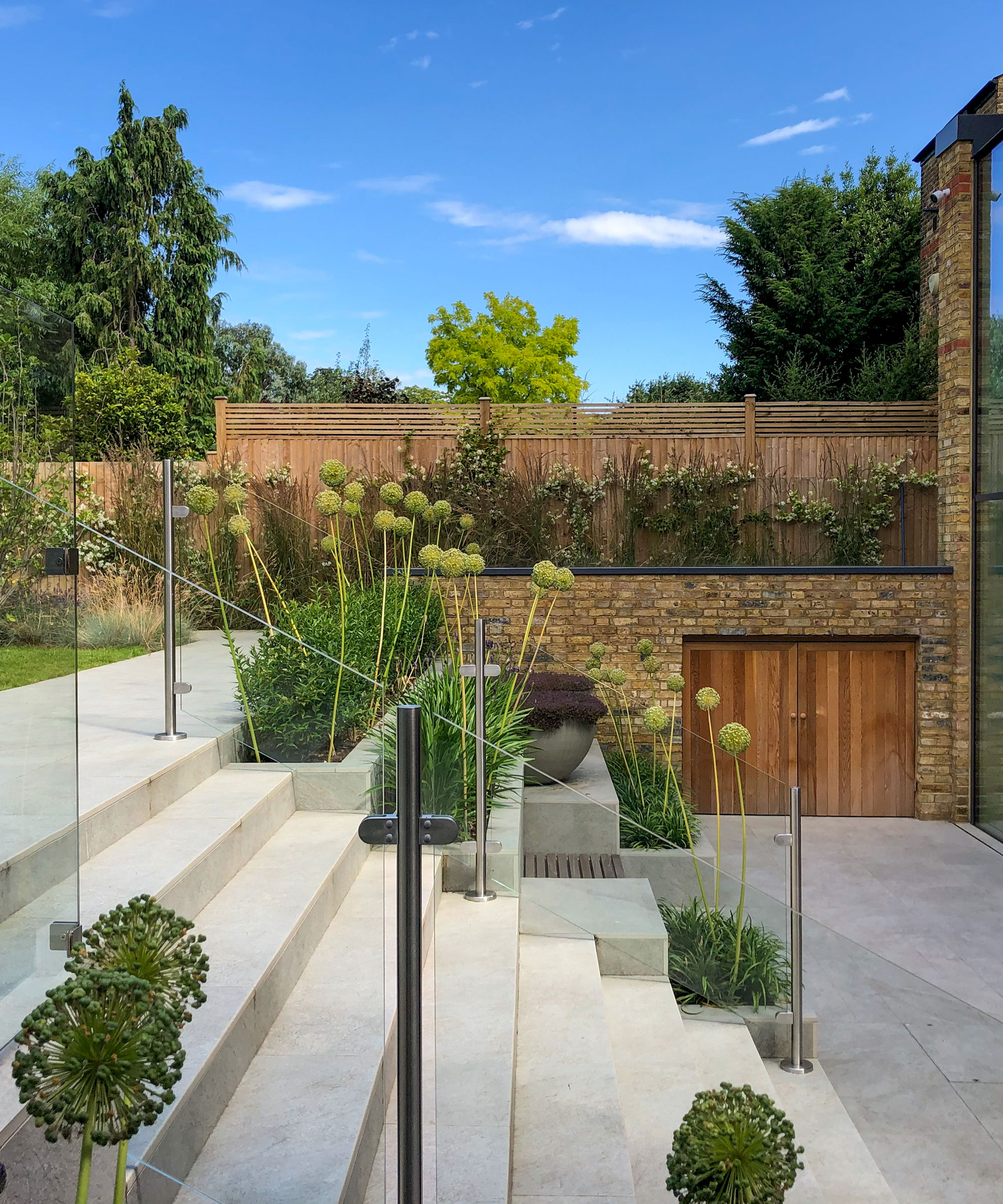 smart urban split level garden