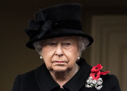 The Queen Prince Harry - LONDON, ENGLAND - NOVEMBER 12: Queen Elizabeth II during the annual Remembrance Sunday Service at The Cenotaph on November 12, 2017 in London, England. (Photo by Samir Hussein/Samir Hussein/WireImage)