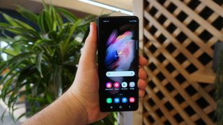 Samsung Galaxy Z Fold 3