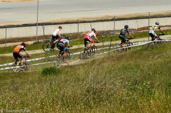 Geoff Kabush (Scott 3 Rox Racing) leading Sam Schultz, Max Plaxton, Jeremy Horgan-Kobelski, and Barry Wicks