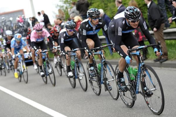 Team Sky's Chris Froome leads the charge to assist race leader Bradley Wiggins regain contact with the peloton.