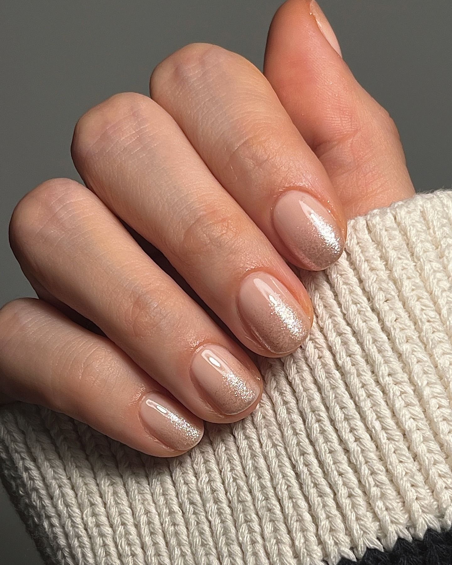 Photo of the stardust manicure trend