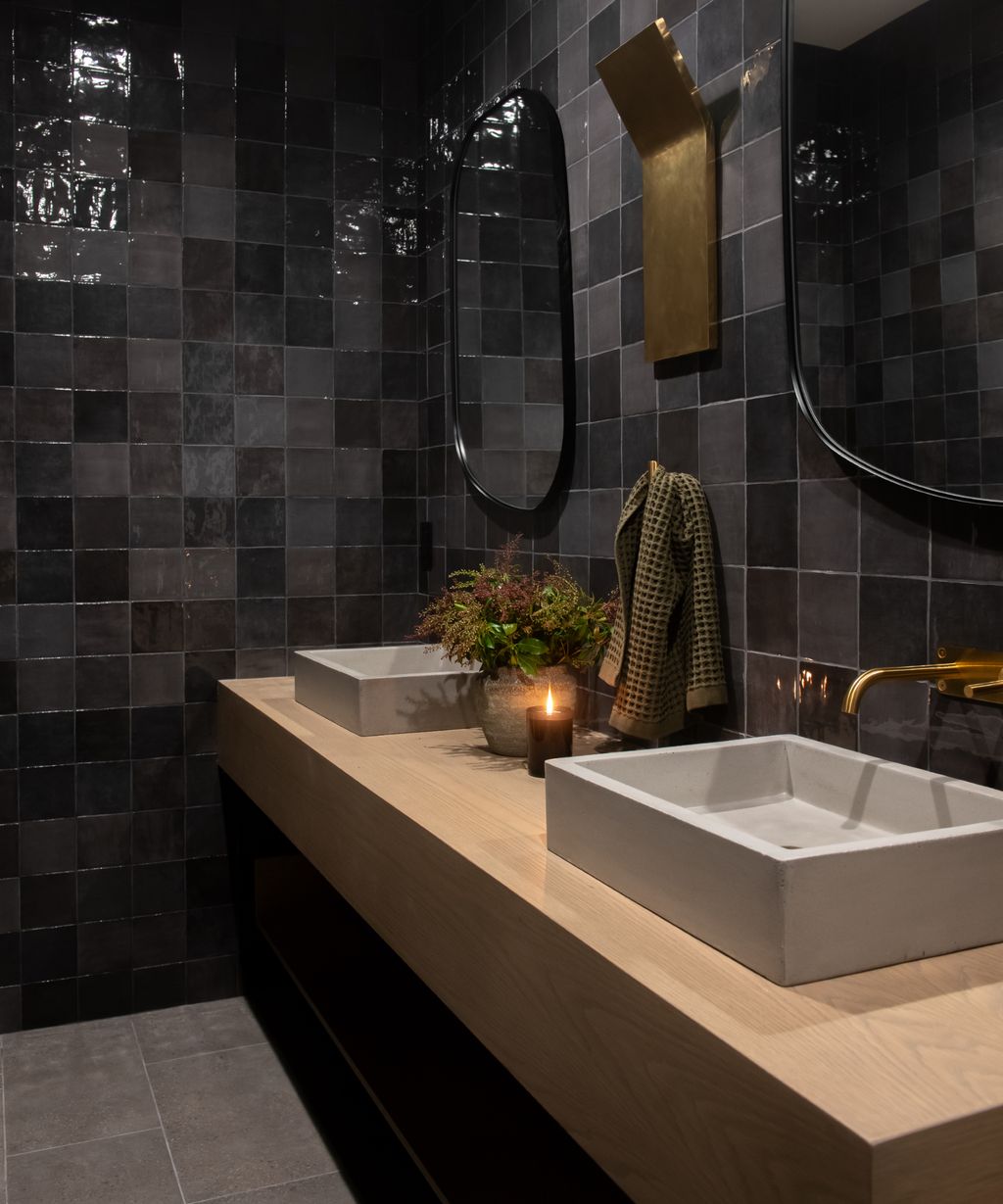 10 gray small bathroom ideas to update your space | Real Homes