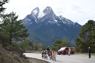Volta a Catalunya stage 6 LIVE: Four riders clear of the peloton with two climbs to go 