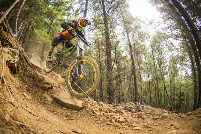 Tegan Molloy racing among the junior women
