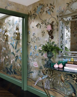 De Gournay hand painted Siam Chinoiserie