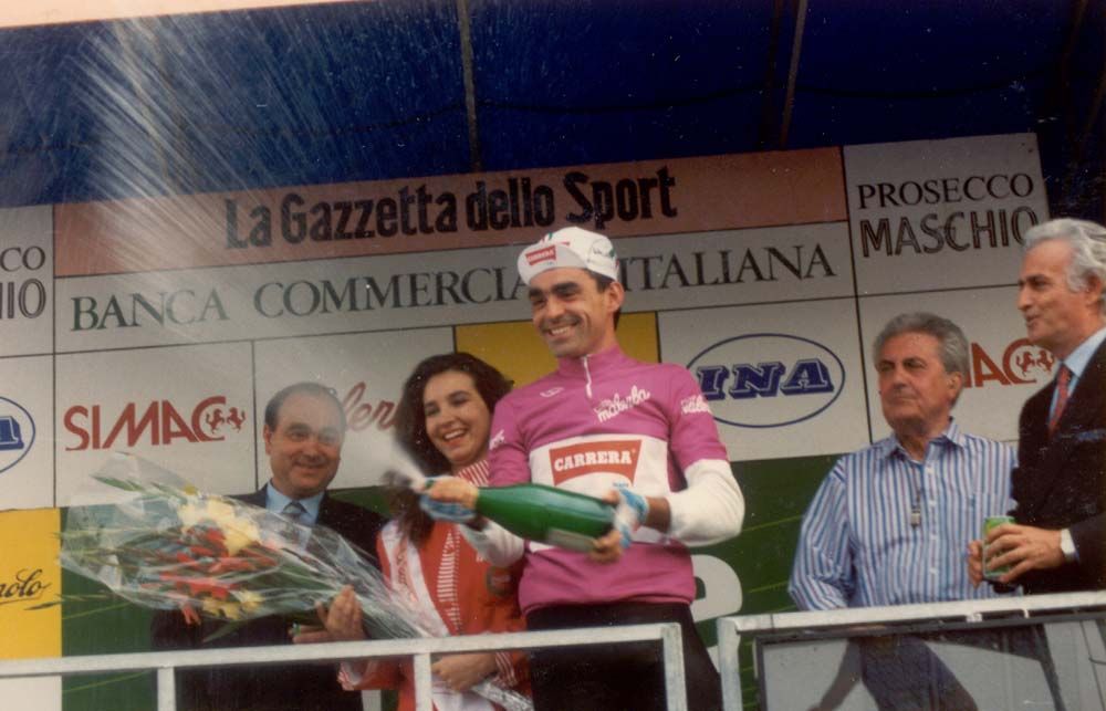Acacia Da Silva took the stage win and the pink jersey on Etna at the 1989 Giro