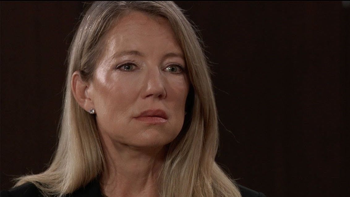 Cynthia Watros as Nina upset in General Hospital