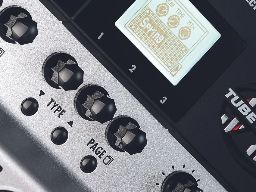 Three knobs above each patch switch can tweak the effect selected.