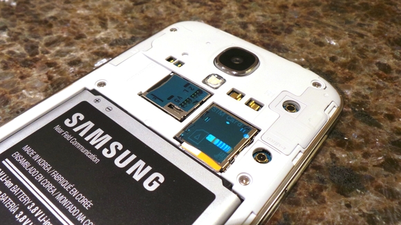 Samsung, HTC and LG team up to start a wireless charging format war