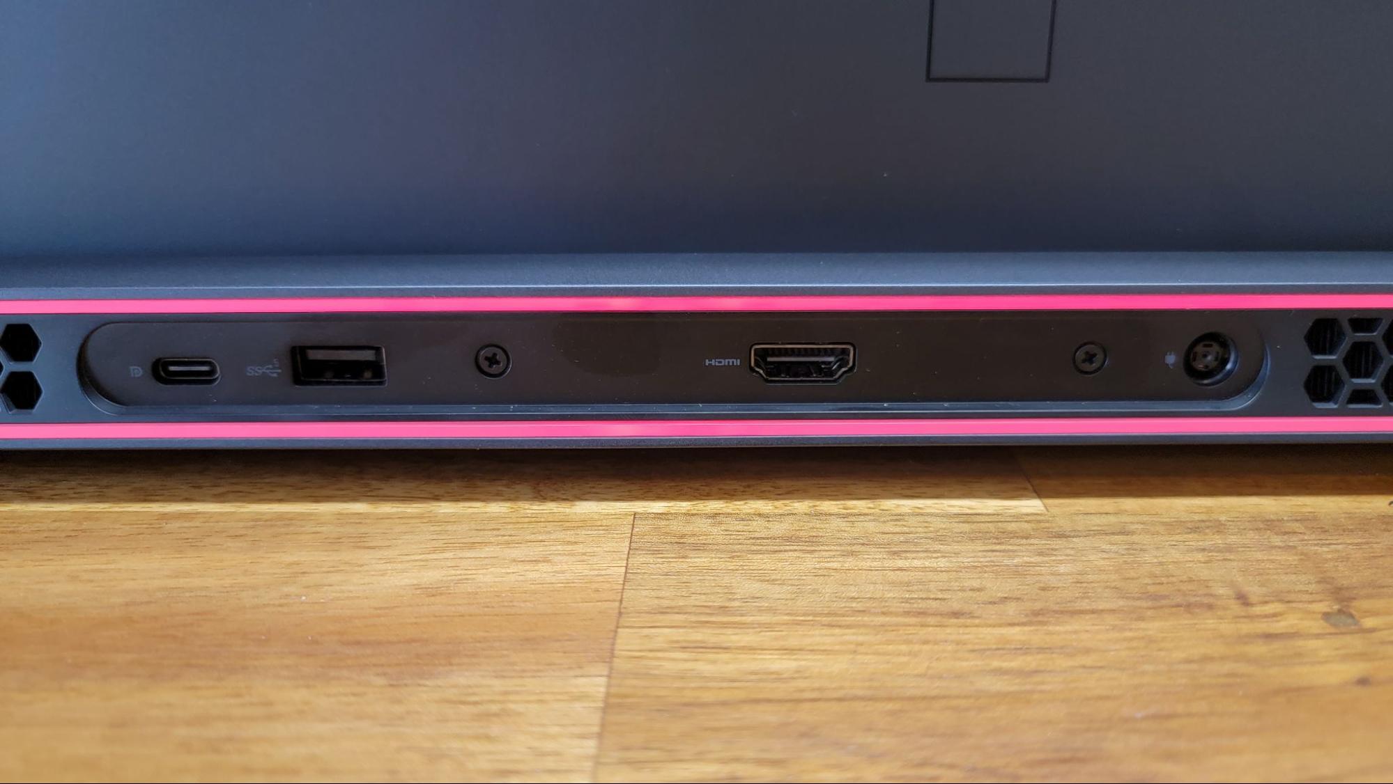 Alienware m17 R5