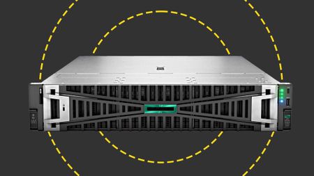 The HPE ProLiant Compute DL340 Gen 12 on the ITPro background