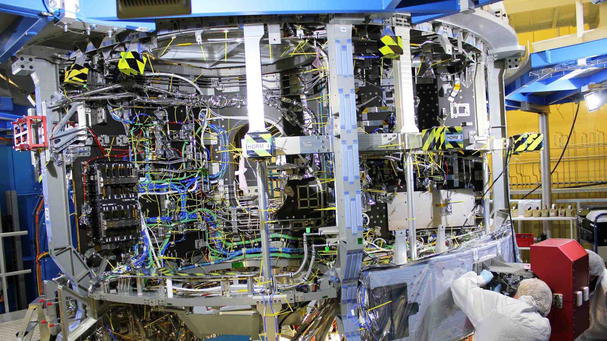 Meet the Orion Service Module, the European-built brain of NASA's new ...