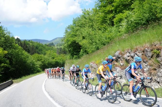 The Garmin-Sharp team of race leader Rohan Dennis sets the pace