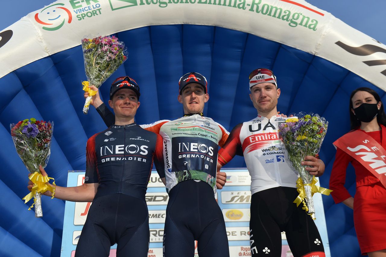 Settimana Internazionale Coppi e Bartali 2022 - 37th Edition - 5th stage Casalguidi - Cantagrillo 160 km - 26/03/2022 - Ben Tulett (GBR - INEOS Grenadiers) - Eddie Dunbar (IRL - INEOS Grenadiers) - Marc Hirschi (SUI - UAE Team Emirates) - photo Tommaso Pelagalli/SprintCyclingAgency&Acirc;&copy;2022