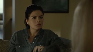 Casey Wilson looking concerned in Gone Girl