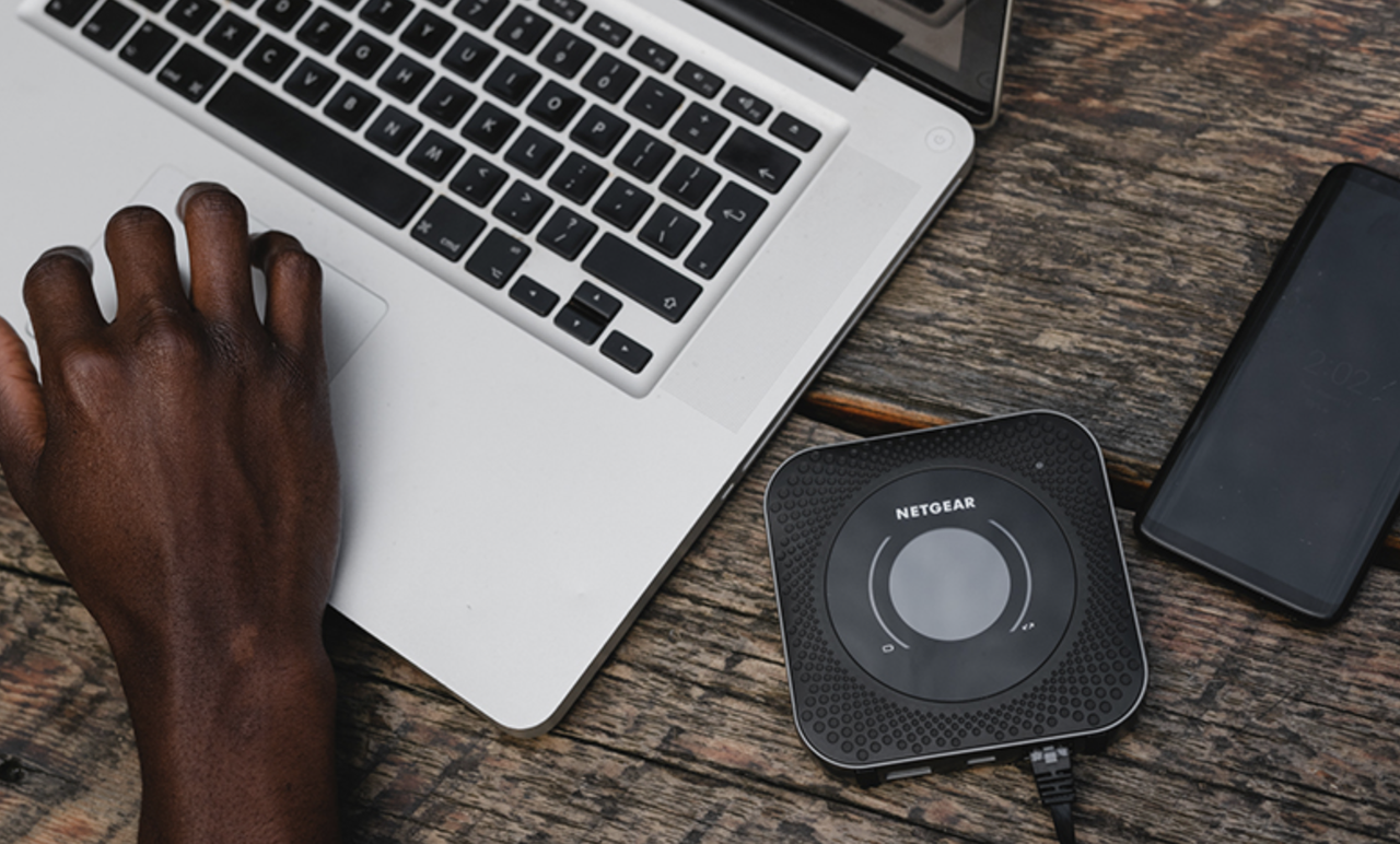 Skyroam Solis vs Netgear Nighthawk M1