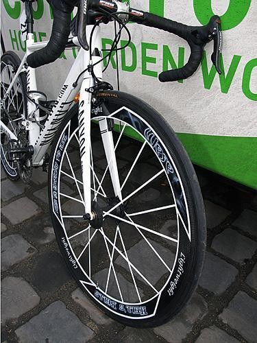 Carbonsports is now offering consumers the option of custom paint&hellip; for a price, of course.