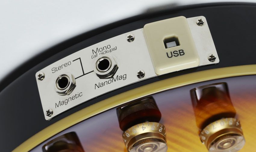 A trio of outputs allows you to run electric and electro- acoustic tones simultaneously and connect the Ultra-III direct to a computer