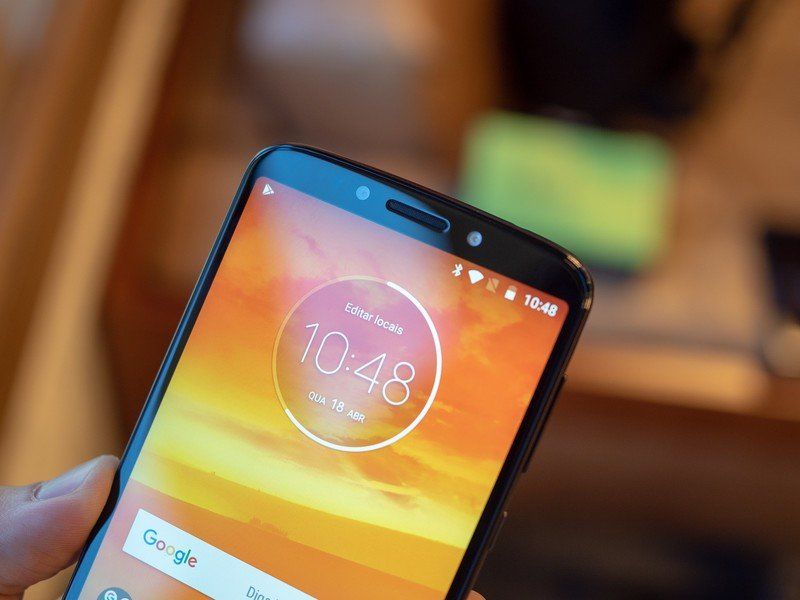 Moto E5 Plus