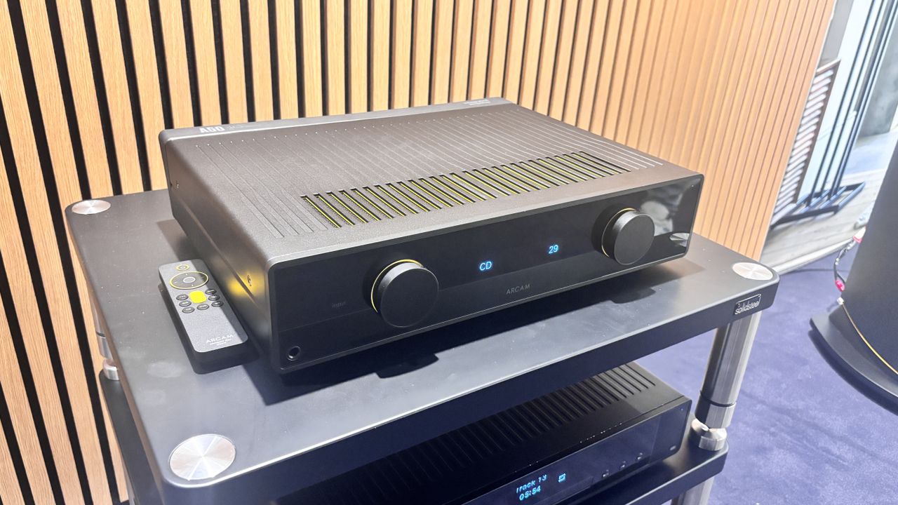 Arcam A50 Signature amp