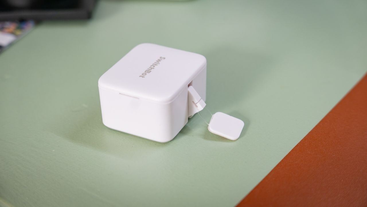 SwitchBot Bot smart switch