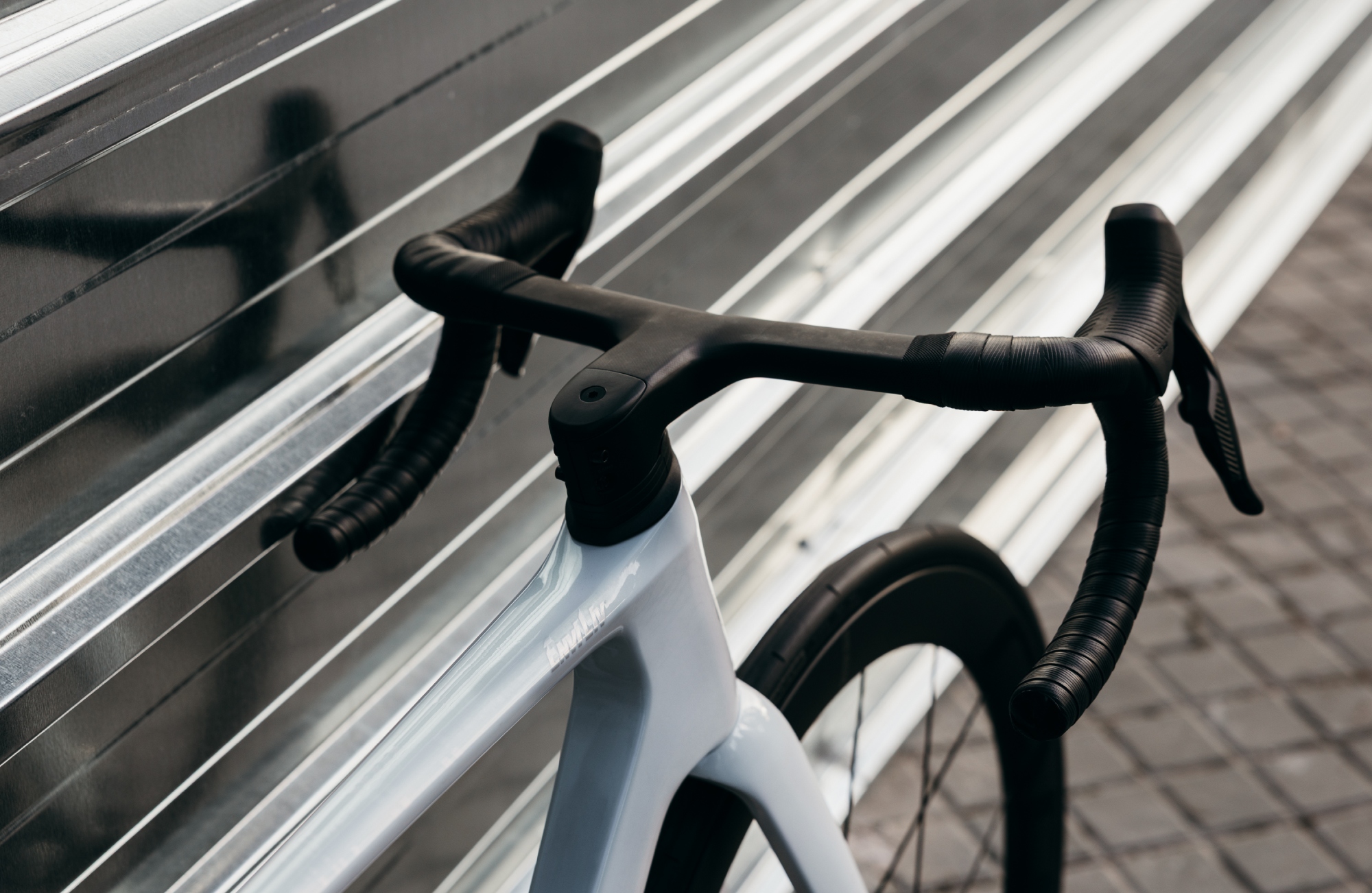 The cockpit of the Liv EnvliLiv