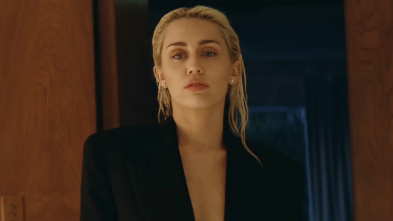 Miley Cyrus in her music video of Flowers