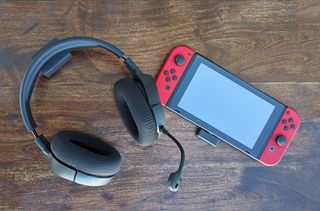 Nintendo switch best sale headset voice chat