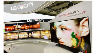 LG 77 4K OLED curved screen at IFA 2013