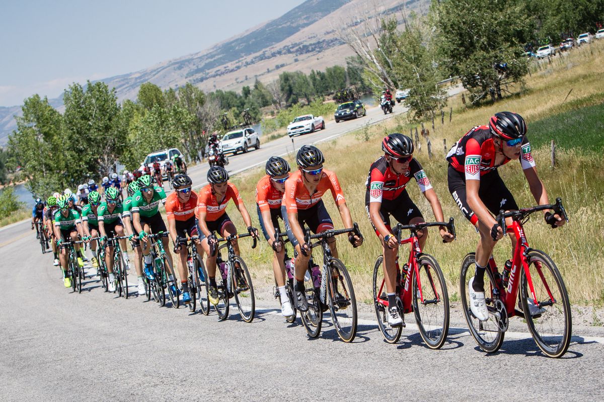 Patrick Muller (BMC) controls the peloton