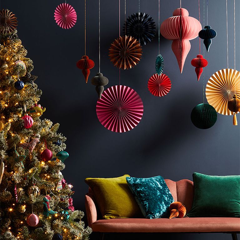 41 budget Christmas decorating ideas for a festive home | Ideal Home