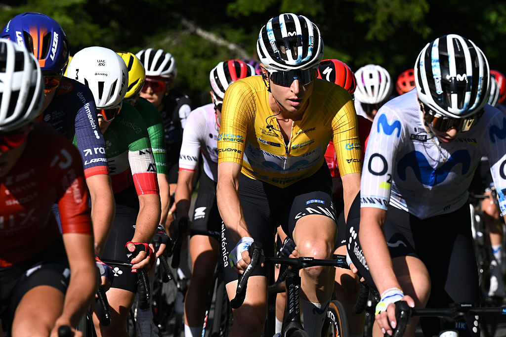 Tour de Suisse Women stage 5 LIVE: Marlen Reusser in group of five at the front of the race