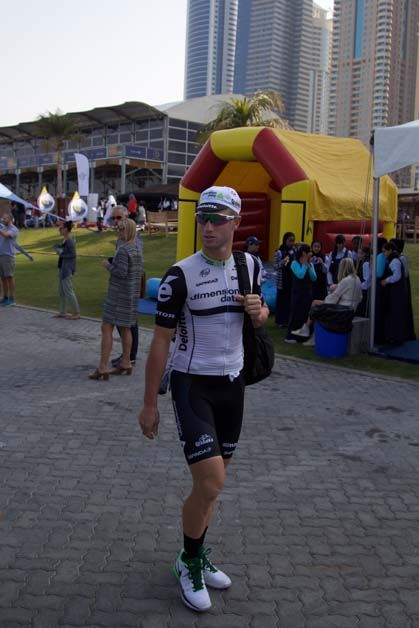Mark Renshaw walks to the start