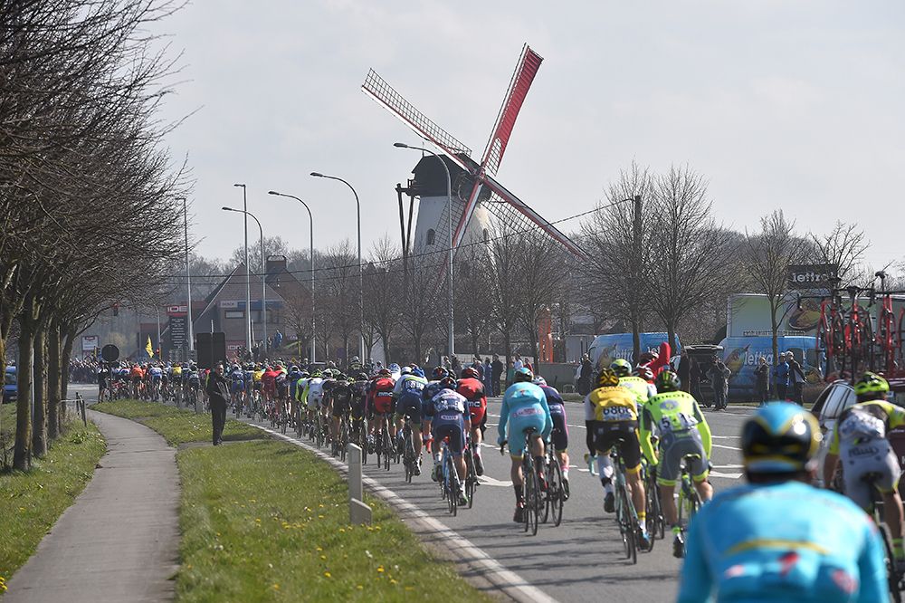 The early stages at the Tour of Flanders