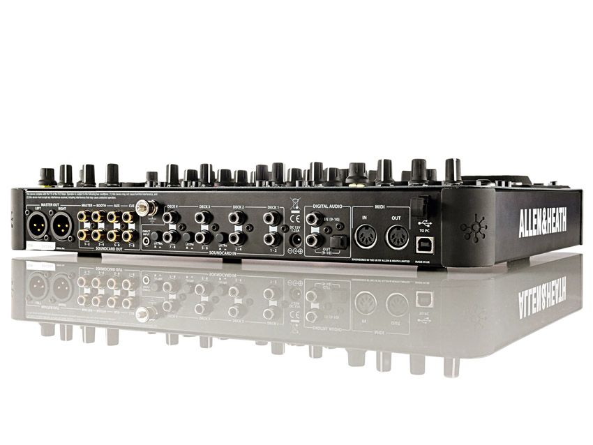 DX's slim design means it fits easily in a record bag or backpack.