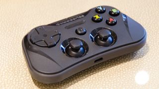 SteelSeries, SteelSeriest Stratus; Smartphone Accessories, Game Controllers; CES 2014