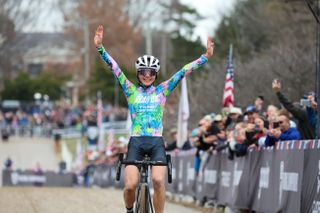 Elite Women - US Cyclocross Nationals: Vida Lopez de San Roman's gamble to compete in elite women's race pays off with victory