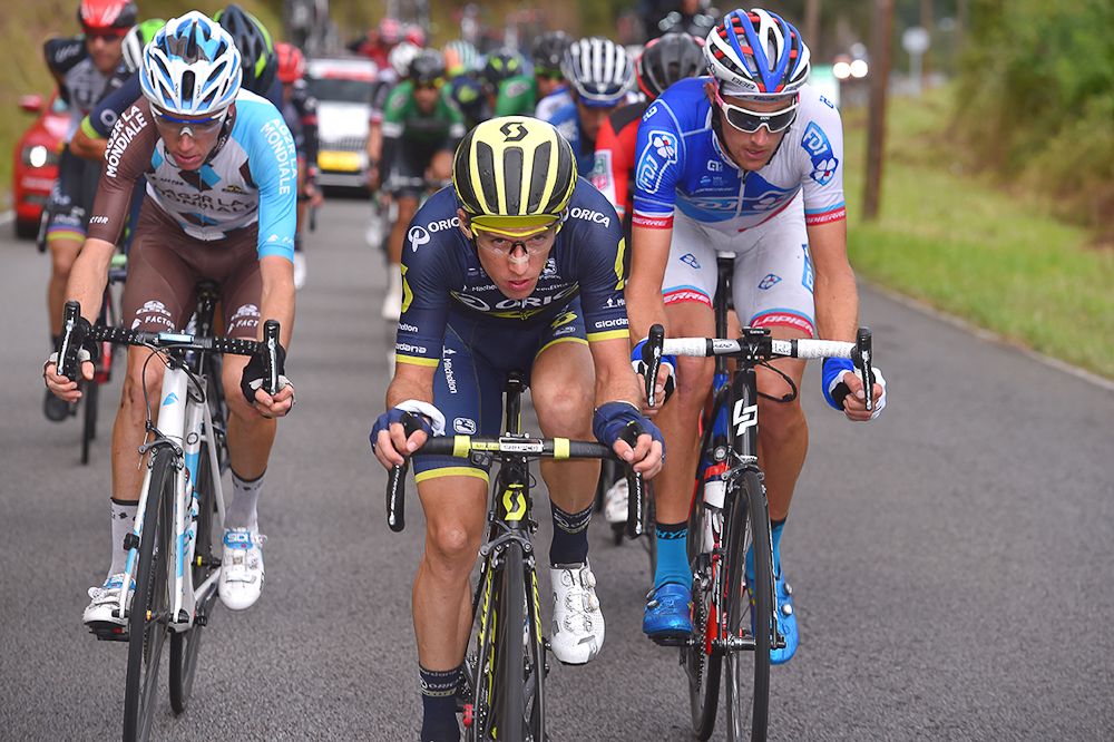 Adam Yates drives the breakaway during stage 20 at the Vuelta