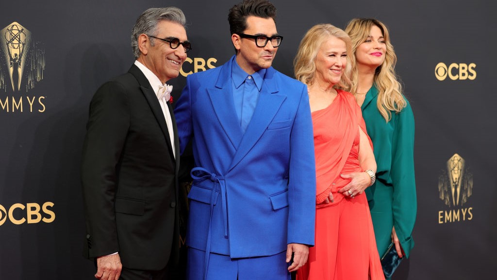 Eugene Levy, Dan Levy, Catherine O'Hara and Annie Murphy arriving at the 2021 Emmys