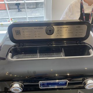 A first look at SMEG's brand new air fryer oven