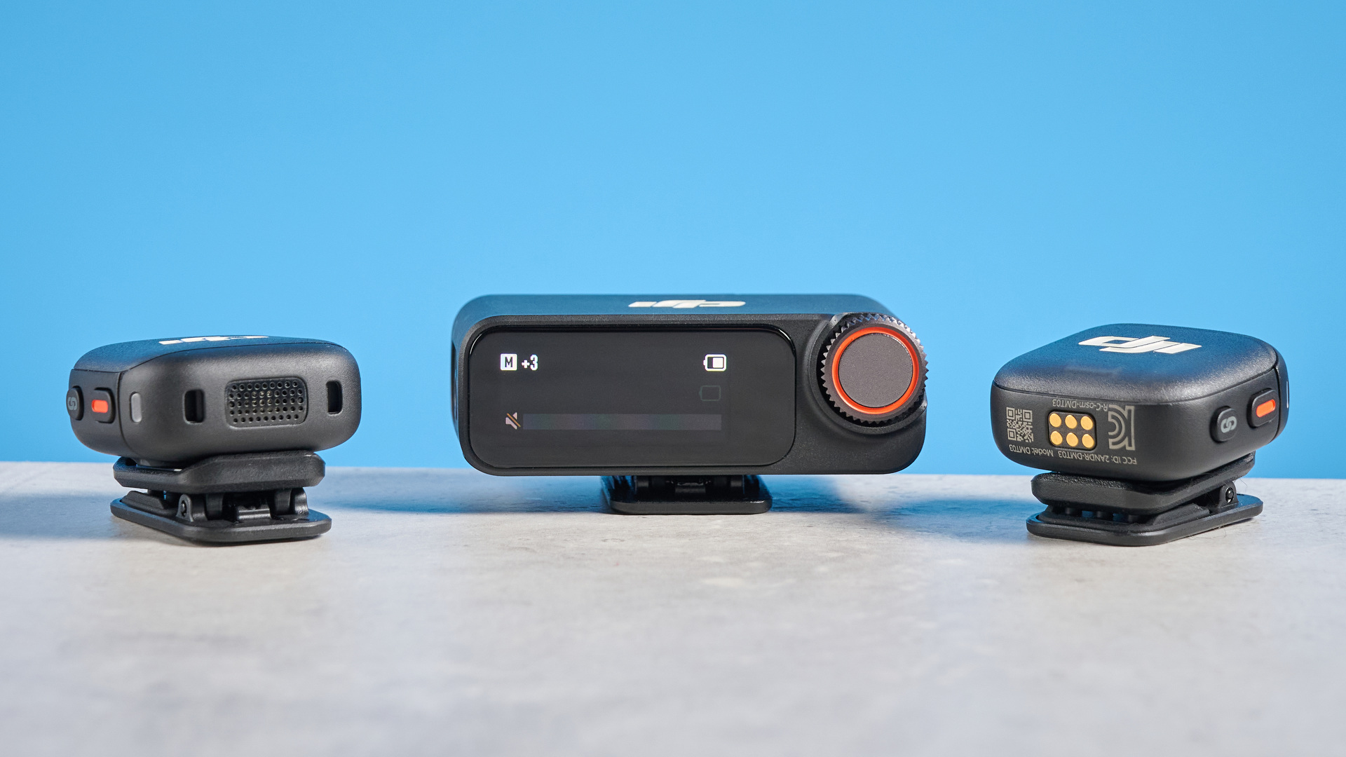 The DJI Mic 3 2TX units each side of the RX unit