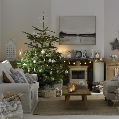 New For 2020 – B&Q Real Christmas Trees Delivered Straight To Your Door ...