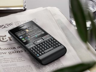 The Sony Ericsson Aspen - making you green with envy