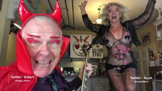 Toyah Willcox and Robert Fripp performing in their kitchen
